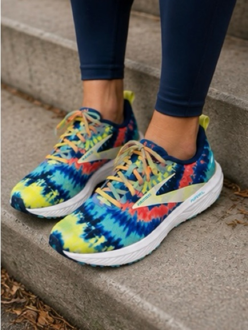 Brooks Revel 6 Rock n Roll Tie Dye Limited Edition Running Shoes 8.5 B